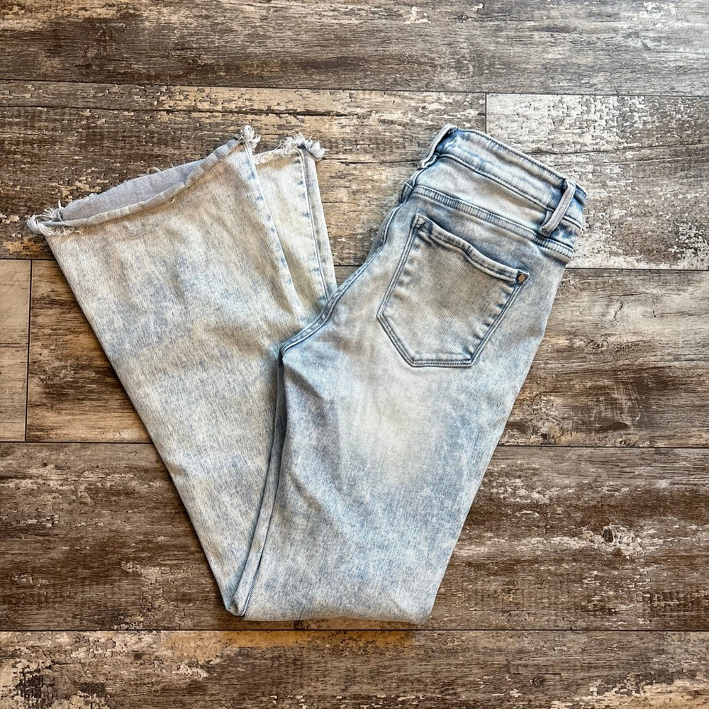Petra 153 Style T938MF Mid-Rise Flare Jeans Size 11/29